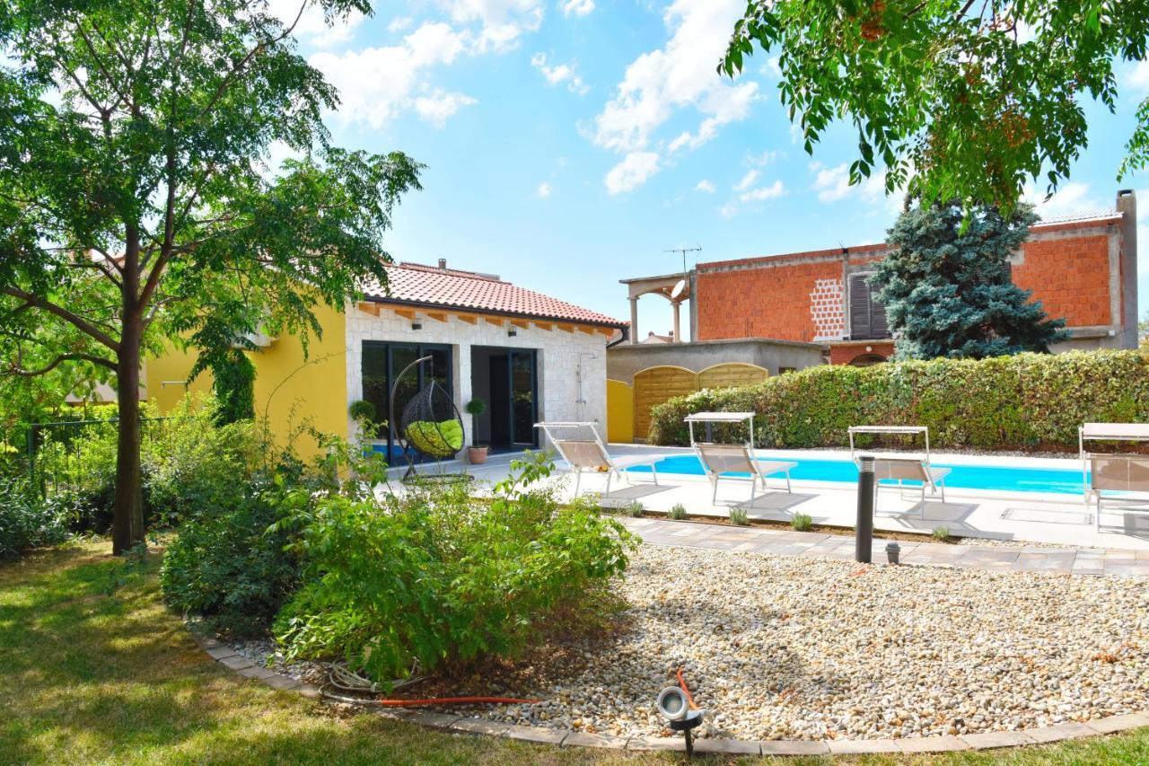 Villa Lux Nina With Six Bedrooms, Private Pool, Sauna Задар Экстерьер фото